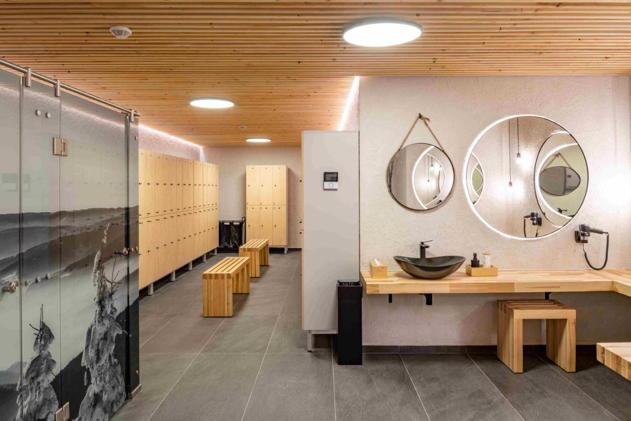 Wellness Hotel Ondrasuv Dvur Bila  Ngoại thất bức ảnh