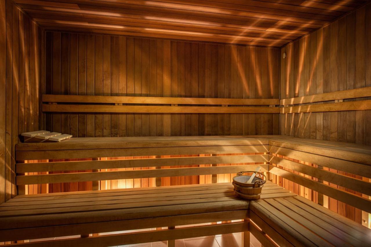 Wellness Hotel Ondrasuv Dvur Bila  Ngoại thất bức ảnh