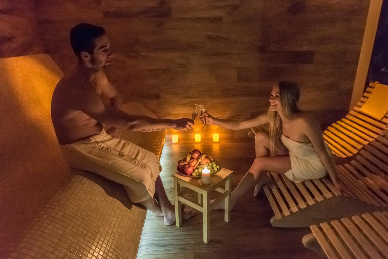 Wellness Hotel Ondrasuv Dvur Bila  Ngoại thất bức ảnh